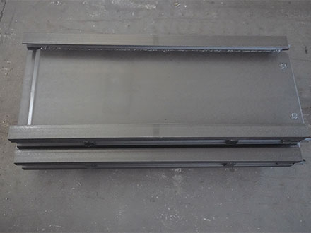 兴晔供应40T中部槽 620/40刮板机溜槽 M510槽帮钢焊接 耐磨性强
